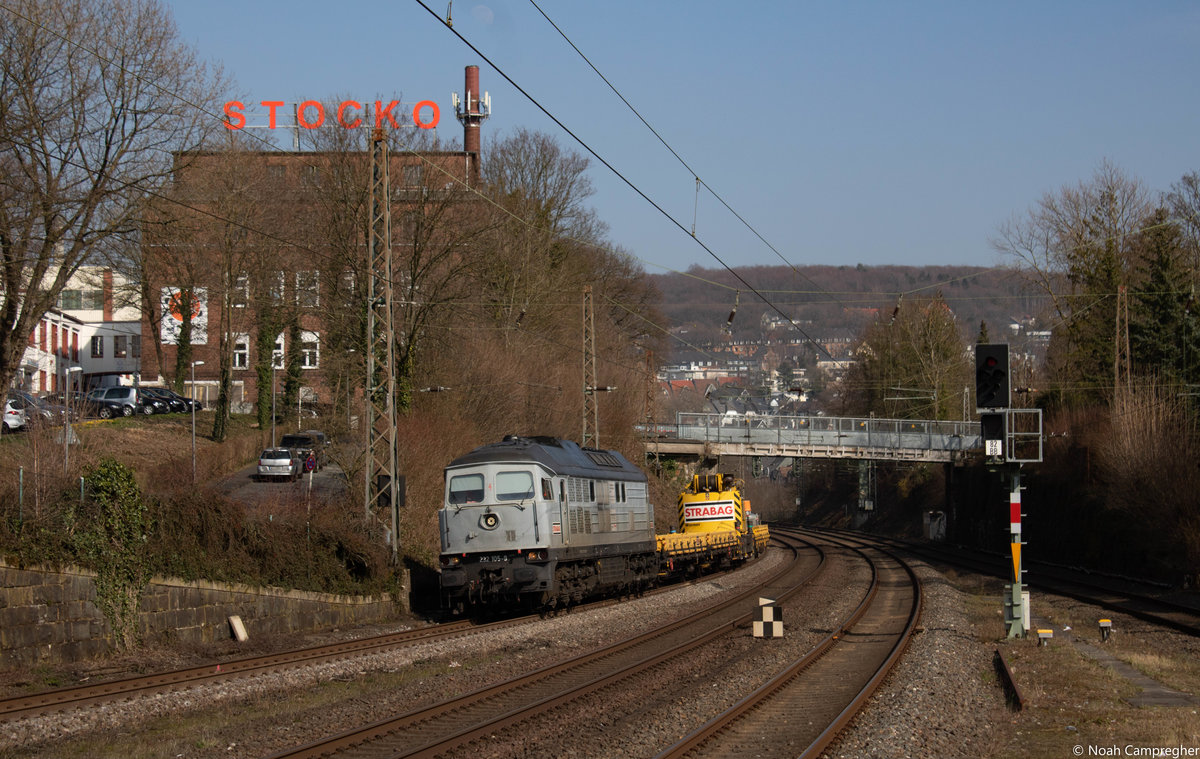 Strabag 232 105 mit einem Bauzug in Wuppertal. 
24. März, Wuppertal Sonnborn
