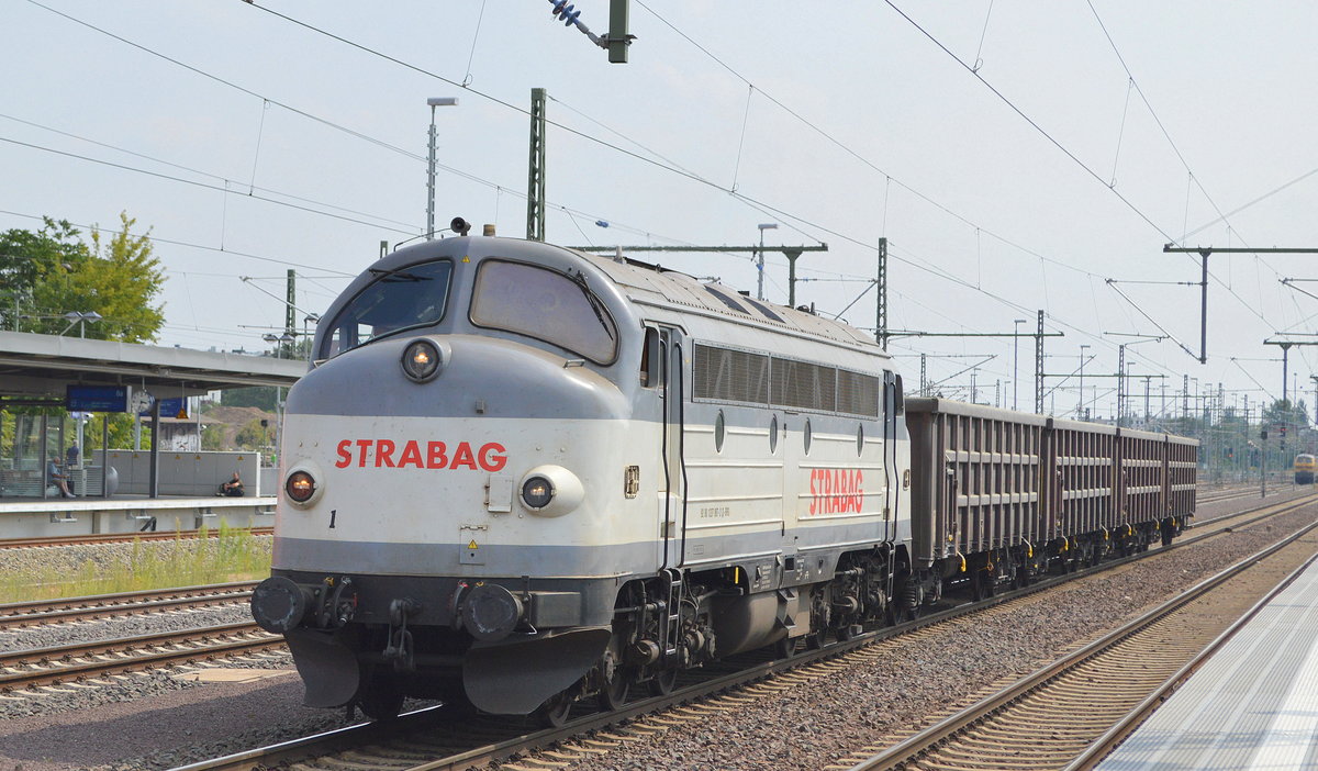 STRABAG BMTI Rail Service GmbH mit NoHAB (92 80 1227 007-2 D-BRS) mit drei offenen Güterwagen am 20.07.18 Durchfahrt Magdeburg Hbf.
