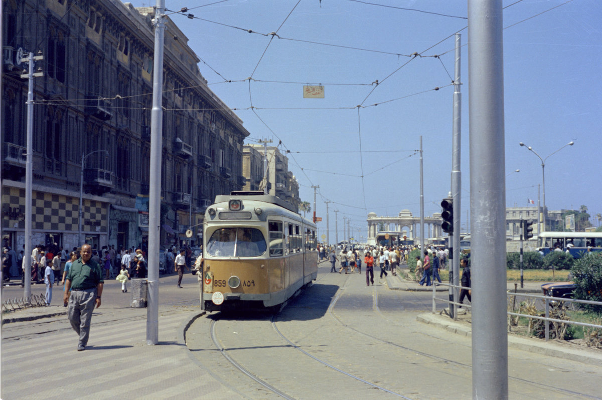 Straßenbahn Alexandria SL 4 (DÜWAG-GT6 859 (Ex-Københavns Sporveje 859)) am 10. Juni 1974. - Scan eines Farbnegativs. Film:  Ringfoto .