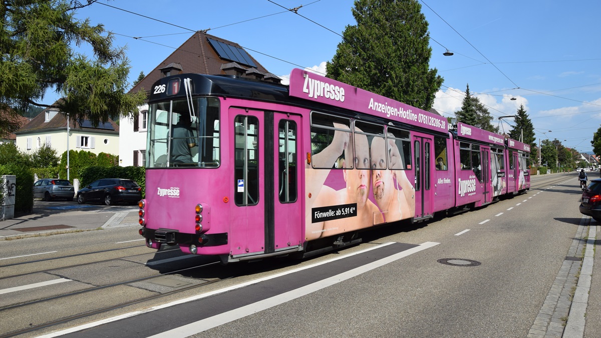 Straßenbahn Düwag Nr. 226 - Aufnahme in Freiburg im Breisgau am 28.08.2019