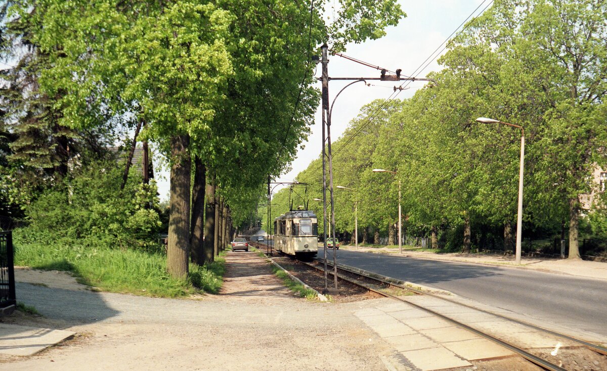 Straßenbahn Görlitz, Niederschlesien__Gotha-Zug auf Linie 2 nach Biesnitz/Landeskrone kurz vorm Ziel.__31-05-1991