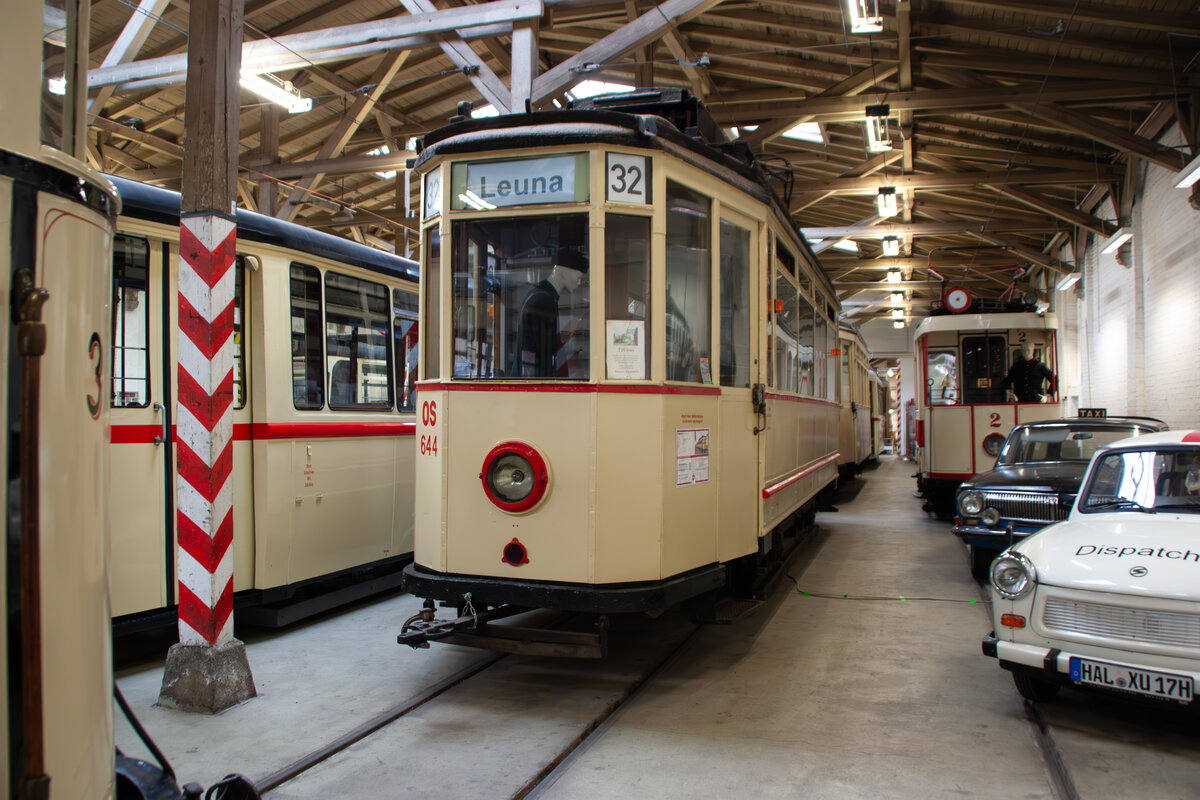 Stra�enbahn Halle (Saale) | Historischer Oldtimer Lindner 2-axle motor car im Stra�enbahn Museum Betriebshof Seebener Stra�e am 3.10.2026