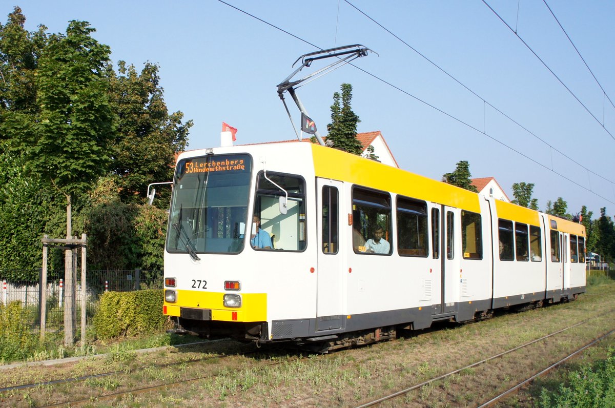Straßenbahn Mainz / Mainzelbahn: Duewag / AEG M8C der MVG Mainz - Wagen 272, aufgenommen im August 2019 in Mainz-Bretzenheim.