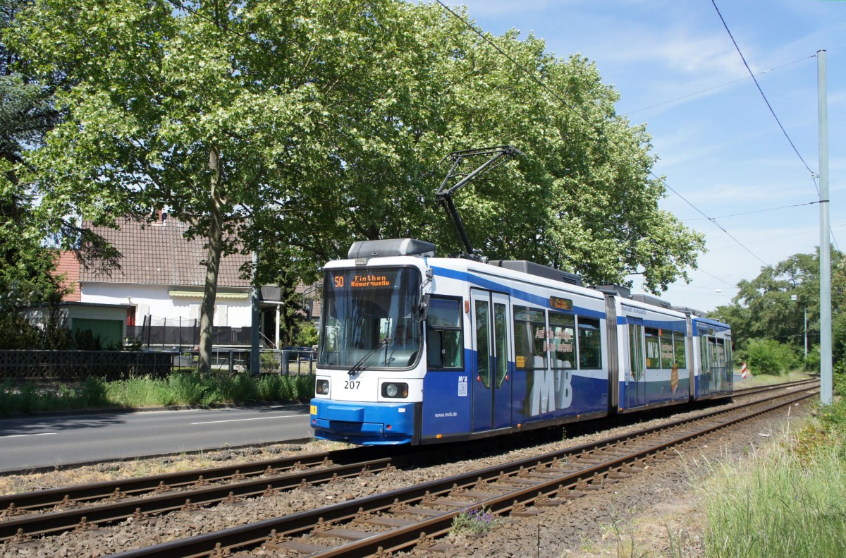 Straßenbahn Mainz: Adtranz GT6M-ZR der MVG Mainz - Wagen 207, aufgenommen im Mai 2015 in Mainz-Gonsenheim.