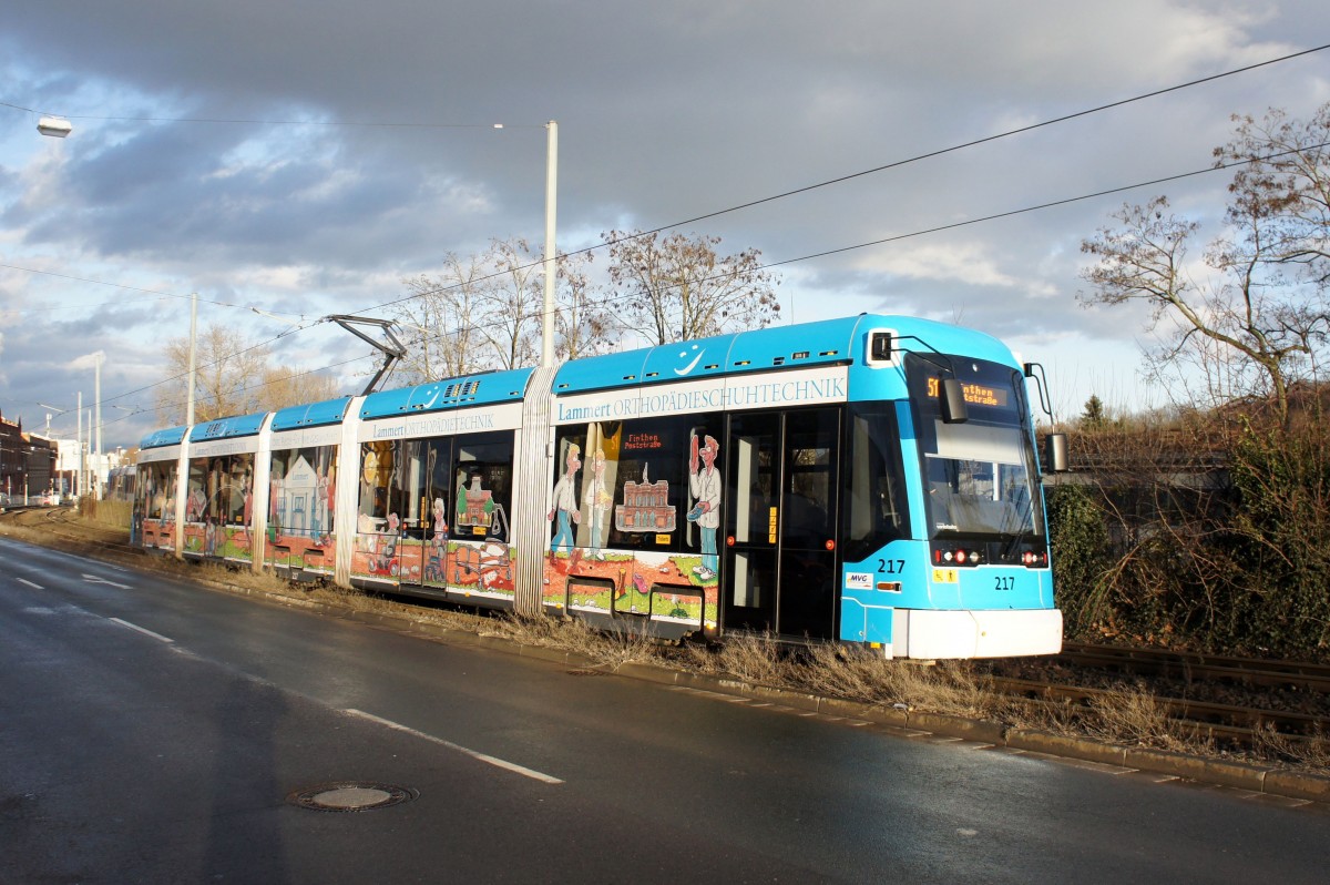 Straßenbahn Mainz: Stadler Rail Variobahn der MVG Mainz - Wagen 217, aufgenommen im Dezember 2015 in der Nähe der Haltestelle  Turmstraße  in Mainz.