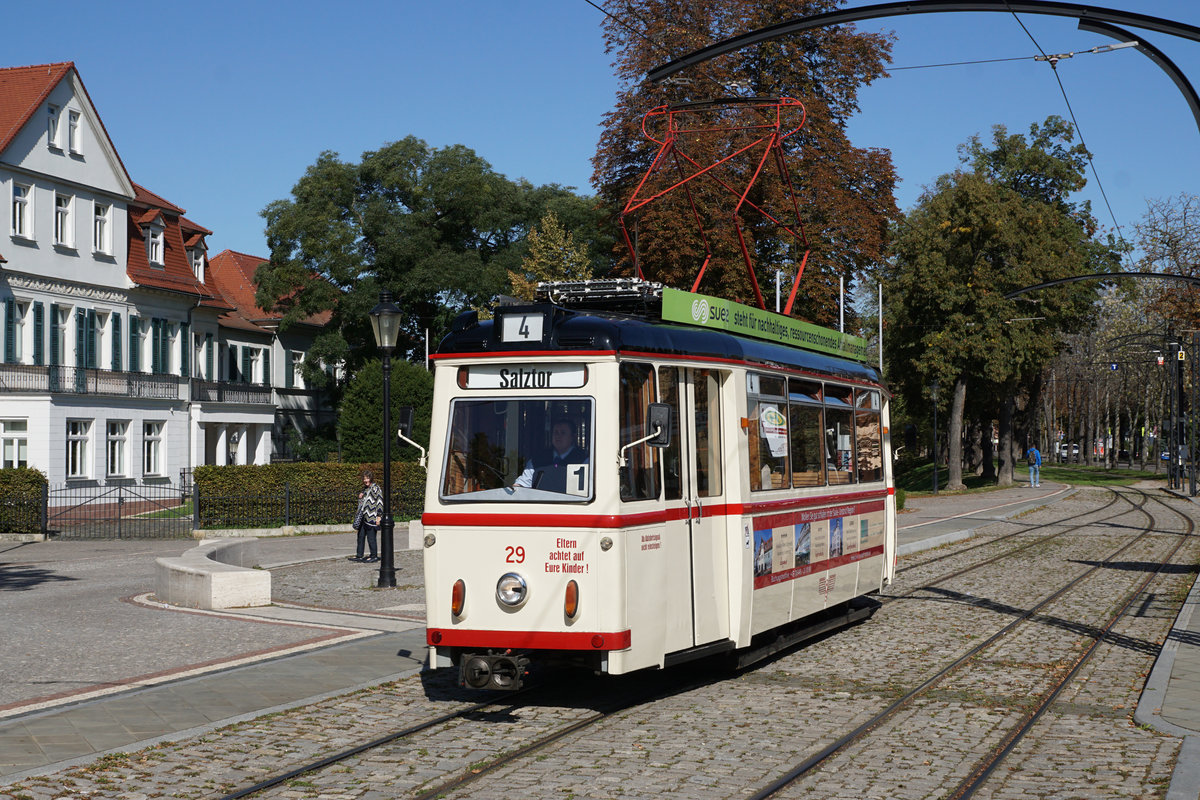 Strassenbahn Naumburg.
Impressionen der Naumburger Strassenbahn mit dem Wagen 29 vom 22. September 2019.
Foto: Walter Ruetsch
