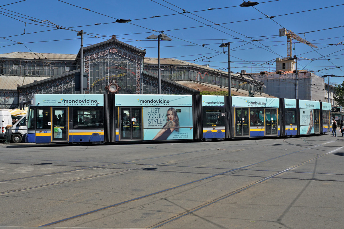 Strassenbahn Turin.
Mit verschiedenen Triebwagen in Torino unterwegs am 27. April 2019.
Foto: Walter Ruetsch