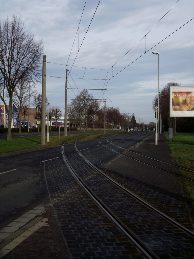 Straßenbahn Übergang am 09.01.14 in Mainz 