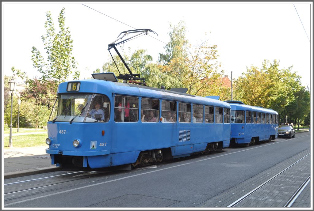 Strassenbahn Zagreb ZET. CKD Tatra 487 und und Anhnger 856. (03.07.2013)