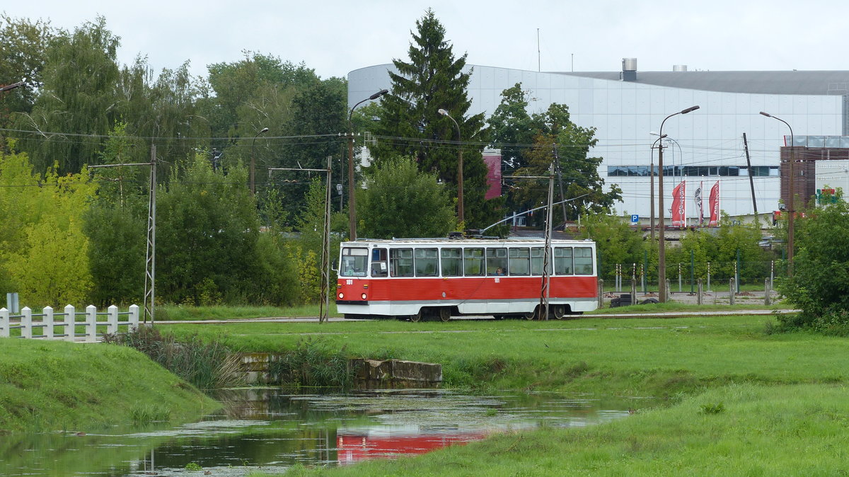 Straßenbahnidyll nahe der Cietokšņa iela und dem Klärwerk. 11.8.2016