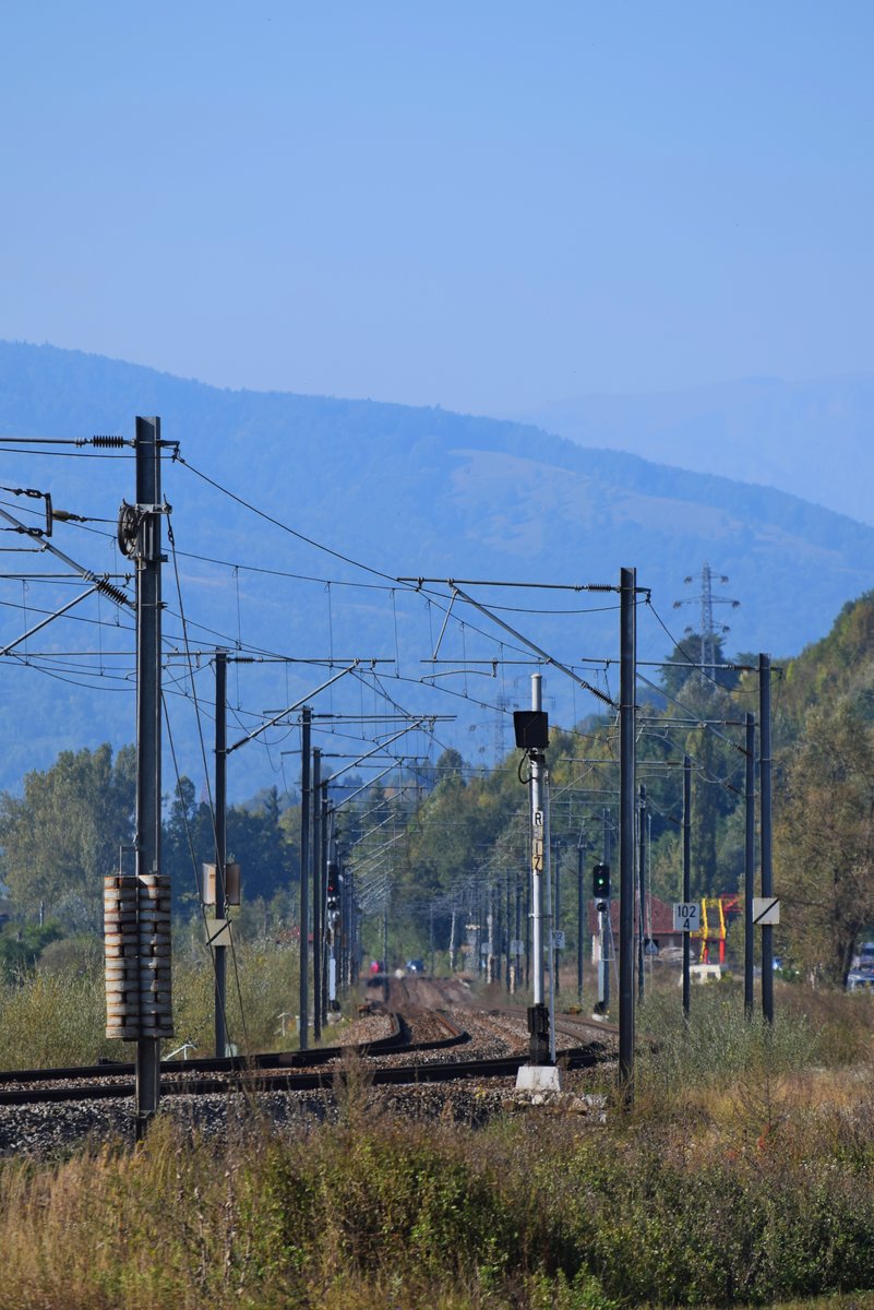 Strecke 300 (Abschnitt Bucuresti-Brasov) zwischen Campina und Comarnic. Foto vom 01.10.2017.