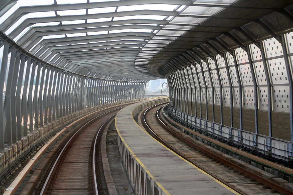 Streckenabschnitt der rapidKL MRT Putrajaya Line (PY) zwischen den Stesen's Kentonmen (PY14) und Kampung Batu (PY13) am 12.März 2024.