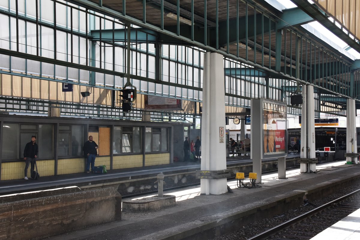 STUTTGART, 16.09.2017, Blick auf einen Teil des Bahnhofs