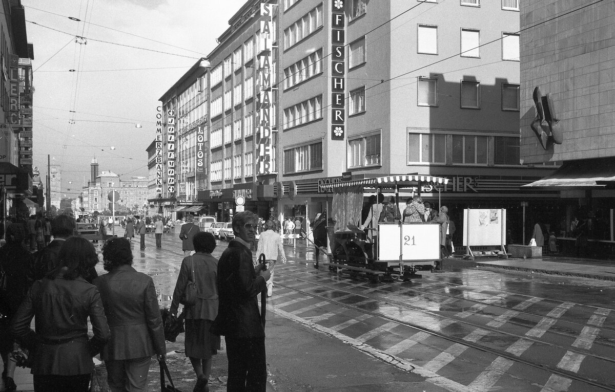 Stuttgart Pferdebahn__Wagen 21 auf der Königstraße.__30-09-1978