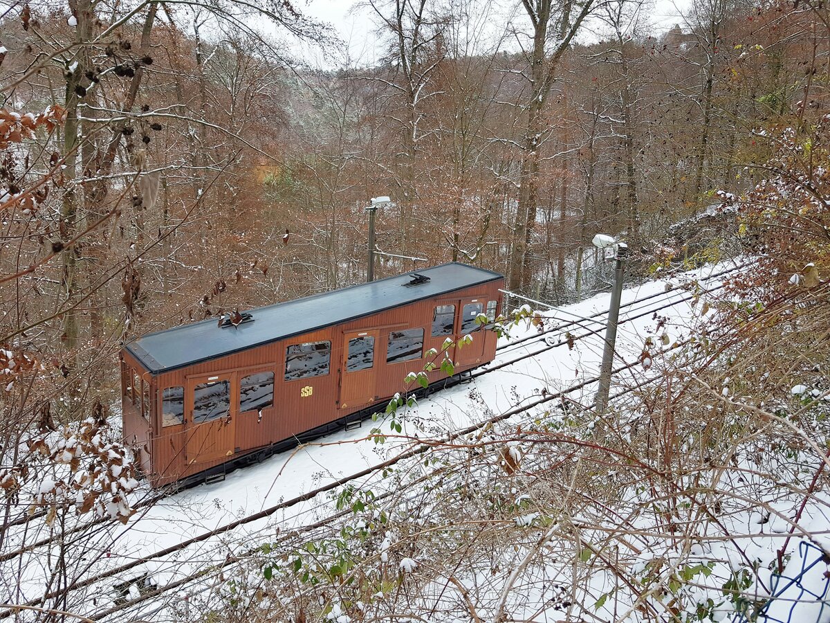 Stuttgarter Standseilbahn der SSB am 16.12.2022.