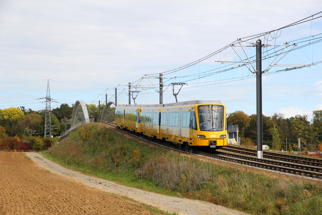 Stuttgarter Straßenbahnen AG 3575 + 3542 // Leinfelden // 10. Oktober 2022
