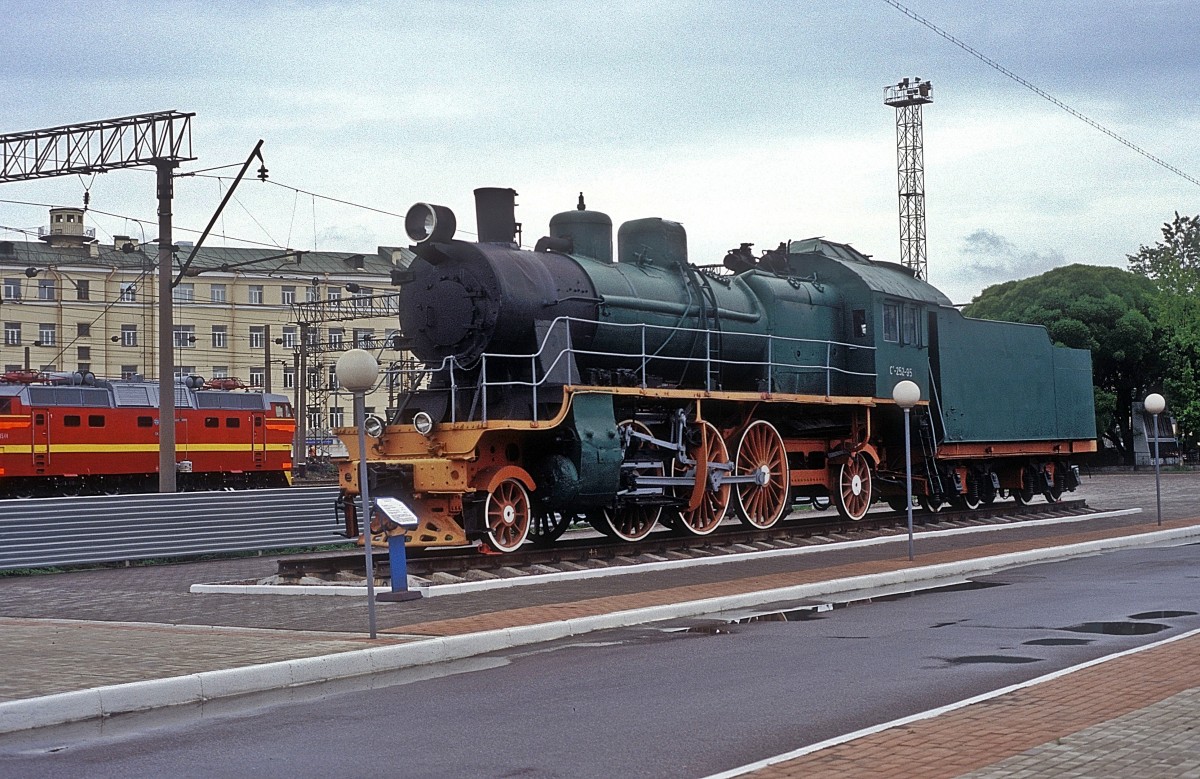 SU252-95  St. Petersburg - Glavnyj  05.06.06