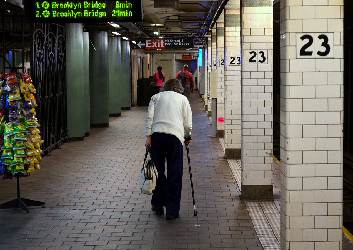 SUBWAY PEOPLE: in der New Yorker Station  23th Street , 21.6.2014