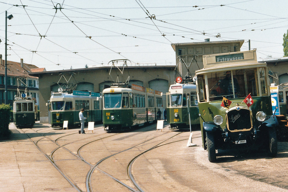 SVB: Impressionen der Strassenbahn sowie des Tramvereins Bern aus den 80er-Jahren.
Foto: Walter Ruetsch