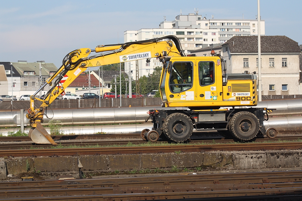 Swietelsky 99 81 9901 xxx-x KLZ am 17.Juli 2014 in Linz.