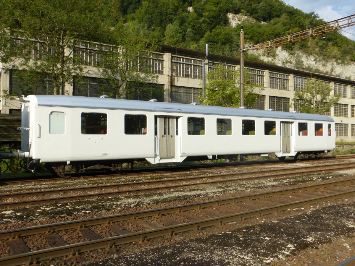 Swisstrain - (ex SBB) Personenwagen 1 Kl. A 50 85 18-33 041-2 abgestellt in Klus am 31.08.2015