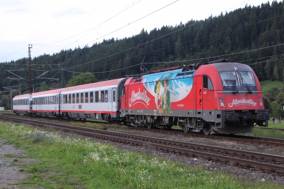 SZ 541 013  Almdudler  mit dem EC 213 (Villach - Zagreb) bei der Durchfahrt in Ledenitzen aufgenommen am 15.09.2015