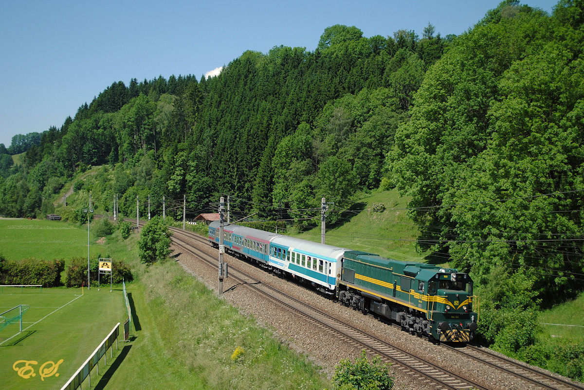 SZ 664-103 + Sdz 14894 bei Langenwang.(08.06.2014)