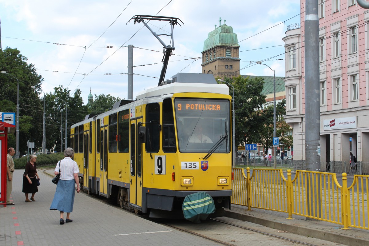 Szczecin / Stettin SL 9 (KT4Dt 135, ex-BVG 7081) pl. Brama Portowa am 17. Juli 2013.