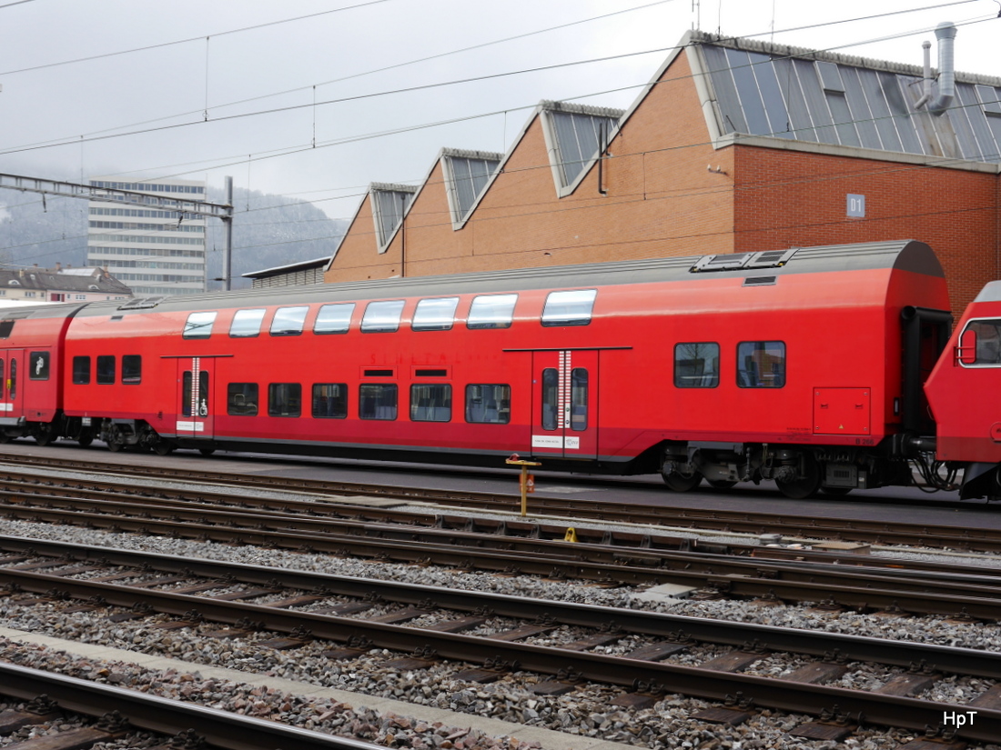 SZU - Personenwagen 2 Kl. B 50 45 26-73 266-5 abgestellt in Zürich Giesshübel am 24.01.2015
