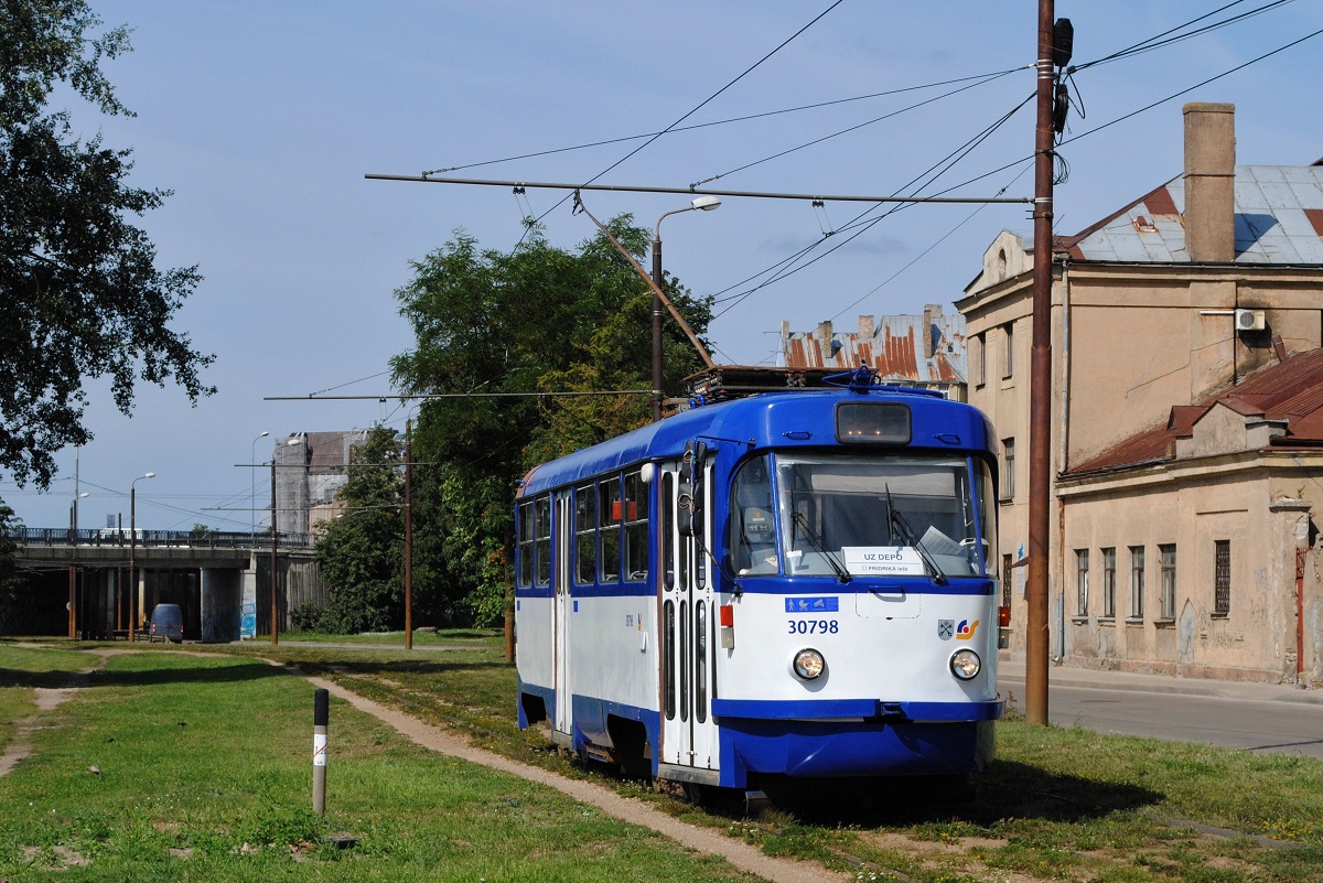 T3A 30798 in der Maza Krasta iela auf der Fahrt zum Depot 3. (06.08.2019)