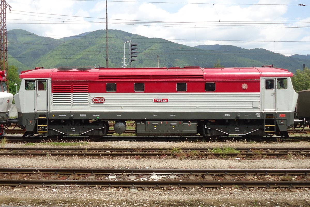 T478 2011 steht am 30 Mai 2015 in Vrutky.
