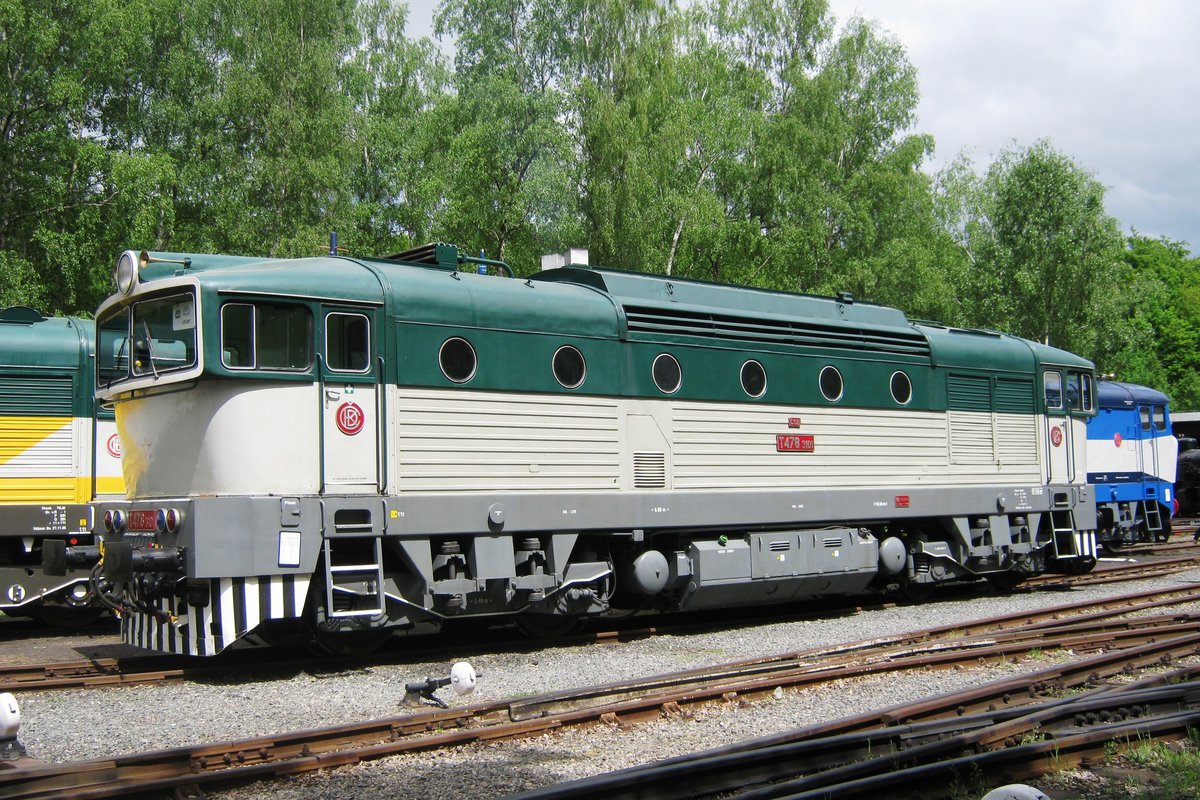 T478 3001 steht am 13 Mai 2012 ins Eisenbahnmuseum von Luzna u Rakovnika.