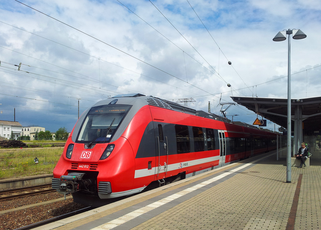 Talent 2 442.812 auf der linie RE 17068  Saxonia  Dresden - Leipzig in Riesa