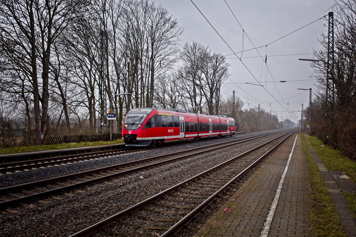 Talent 643 544 der DB Regio fährt am 06.02.2021 als Tfzf durch Mersch (Westfalen) 