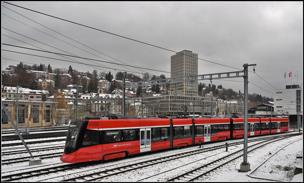 Tango Be 4/6 4005 + ABe 4/6 4105 nach Appenzell verlässt St.Gallen. (19.11.2018)