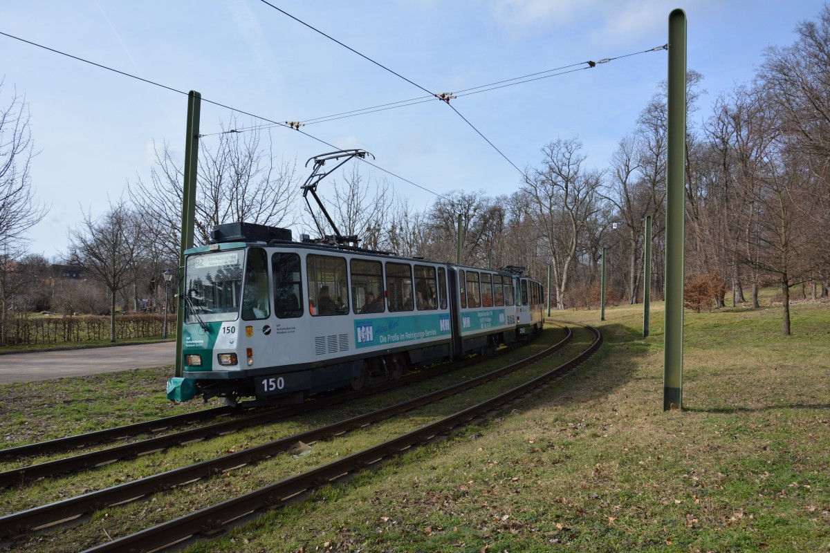 Tatra (150/250) auf der Linie 92 bei Am Schragen. Aufgenommen 17.02.2014.