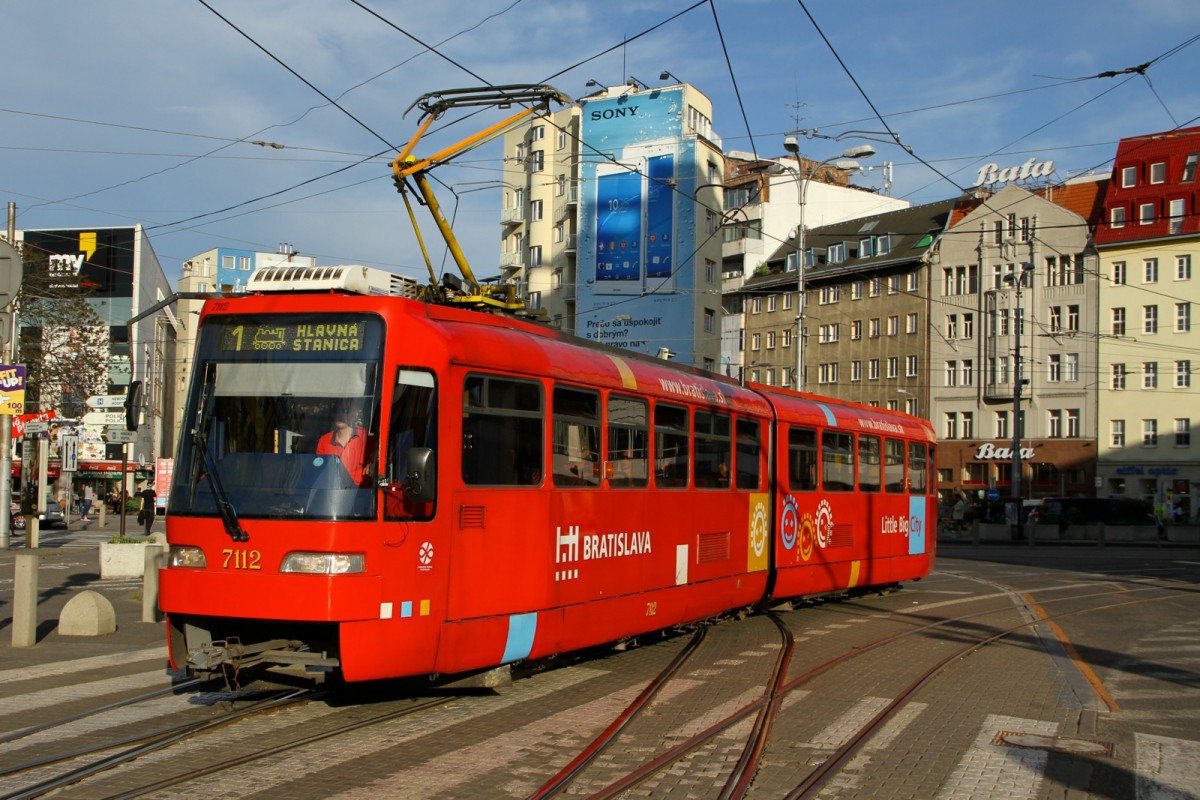 Tatra K2S - Wagen 7112 Little Big City am 27.04.2015 in Bratislava