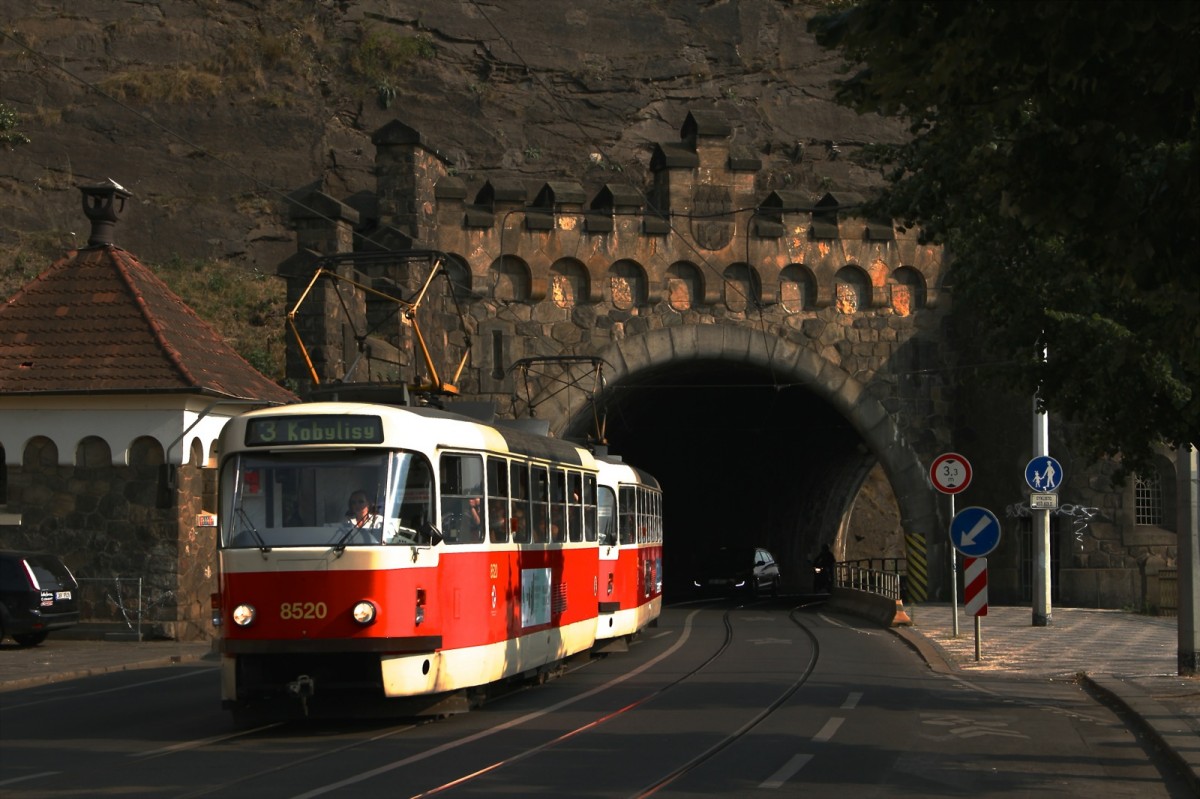 Tatra T3 8520 am 12.08.2105 am Rašinovo nábřeži/Praha.