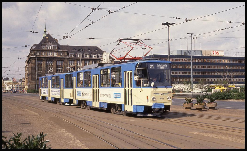 Tatra Wagen 1005 war am 26.4.1992 vor dem HBF Leipzig unterwegs.