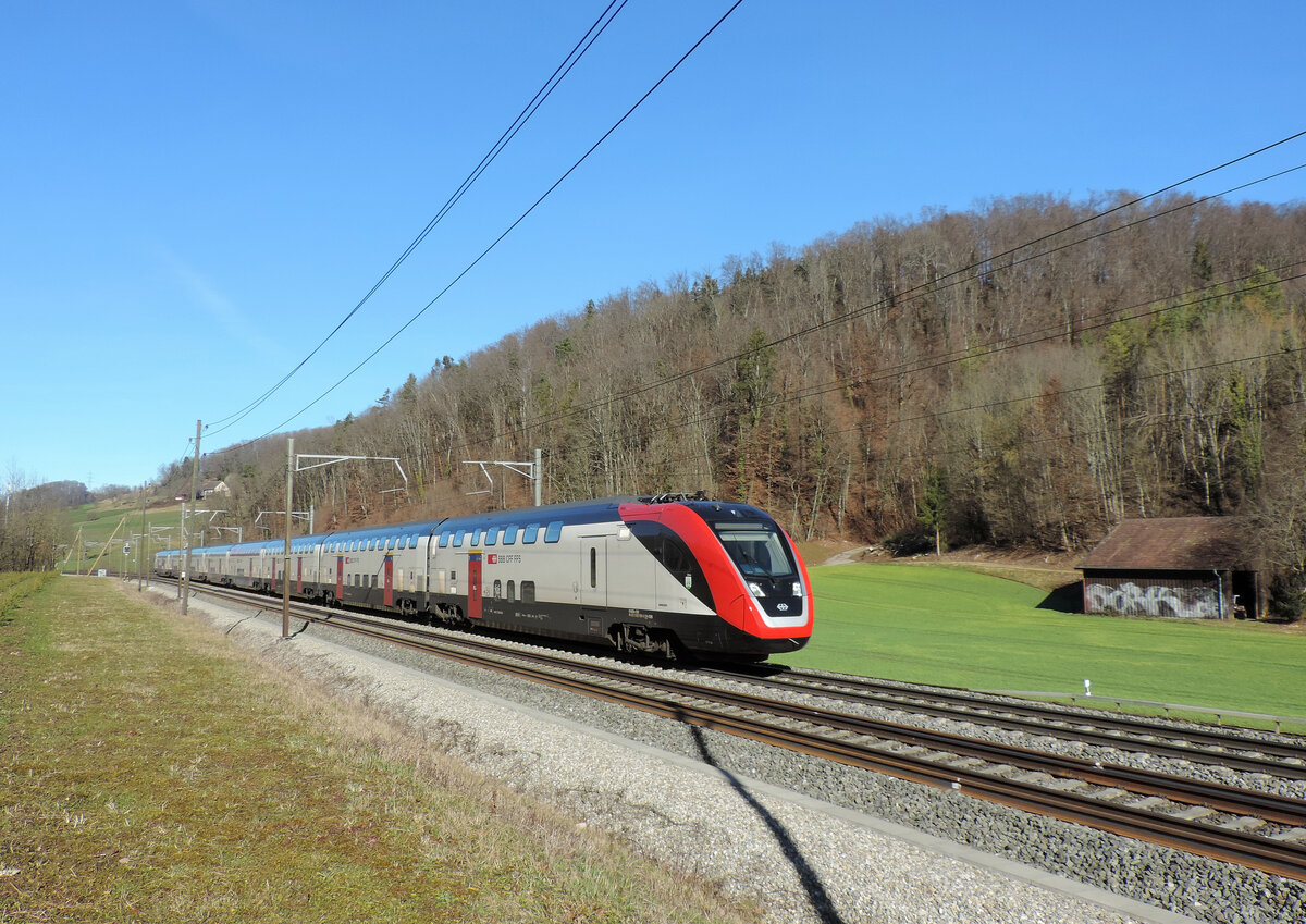 Tecknau - 8. Februar 2022 : RABe 502 006 als IC 1069 von Basel nach Interlaken Ost.