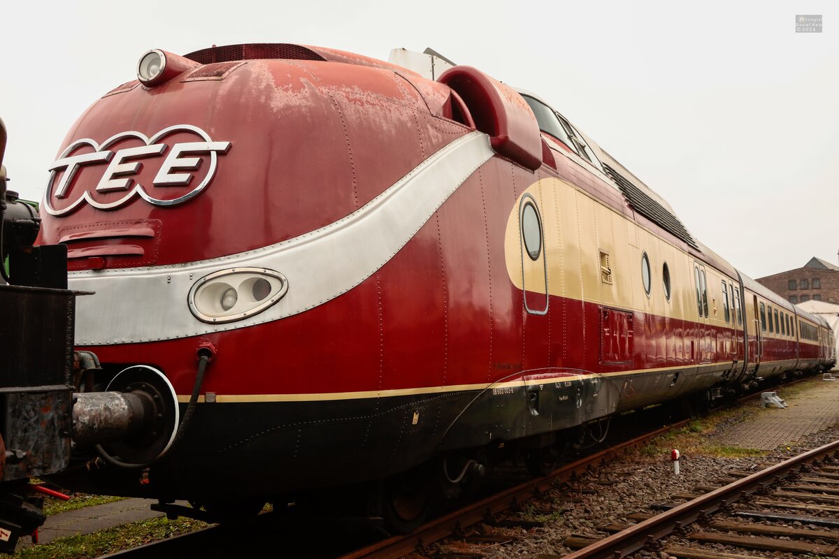 TEE VT11.5 (602 003-6)  TRANS EUROP EXPRSS  im DB Museum Koblenz, September 2024.