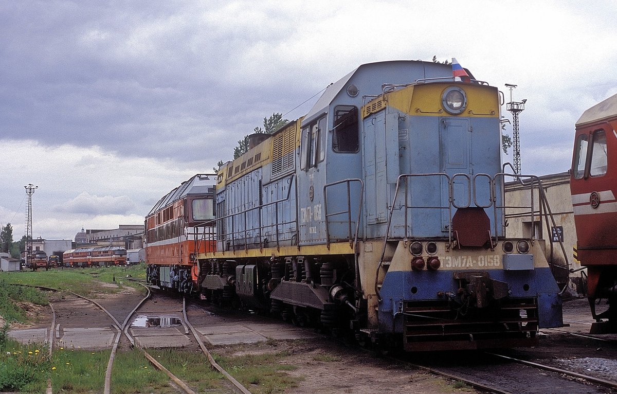 TEM7A-0158  St. Petersburg - Varsavskij  05.06.06