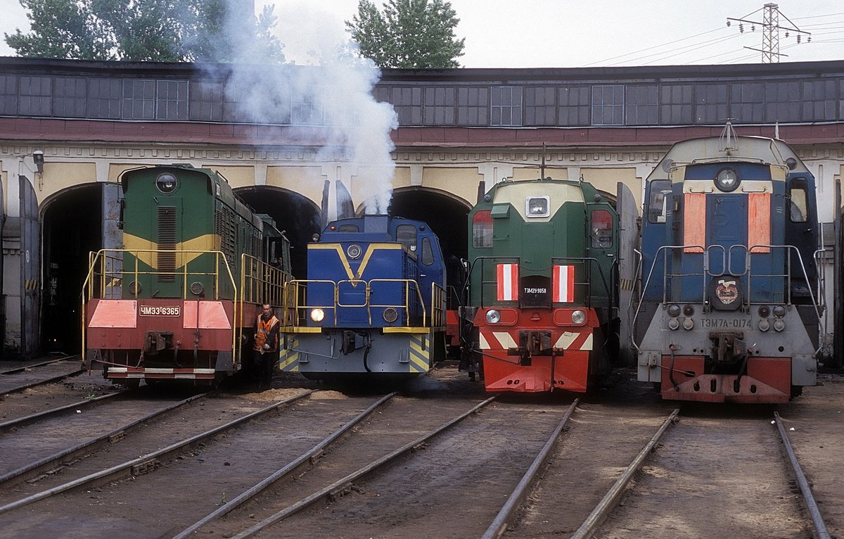 TEM7A-0174  St. Petersburg - Moskovskij  05.06.06