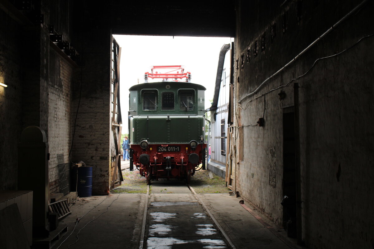 E 04 Baureihe 104 · DR 204 Fotos - Bahnbilder.de