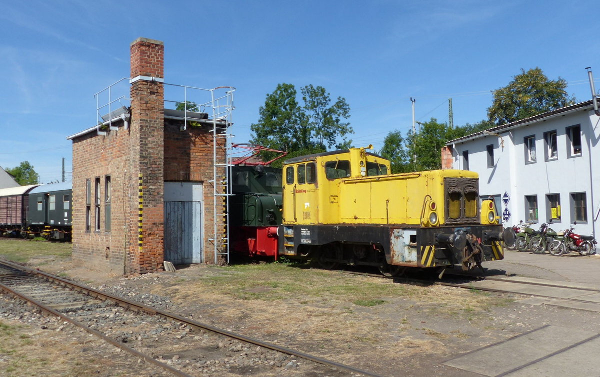 TEV V 22.1 (LKM 262.6.630, ex BahnLog GmbH) am 01.08.2020 beim Sommerfest im Eisenbahnmuseum Weimar.