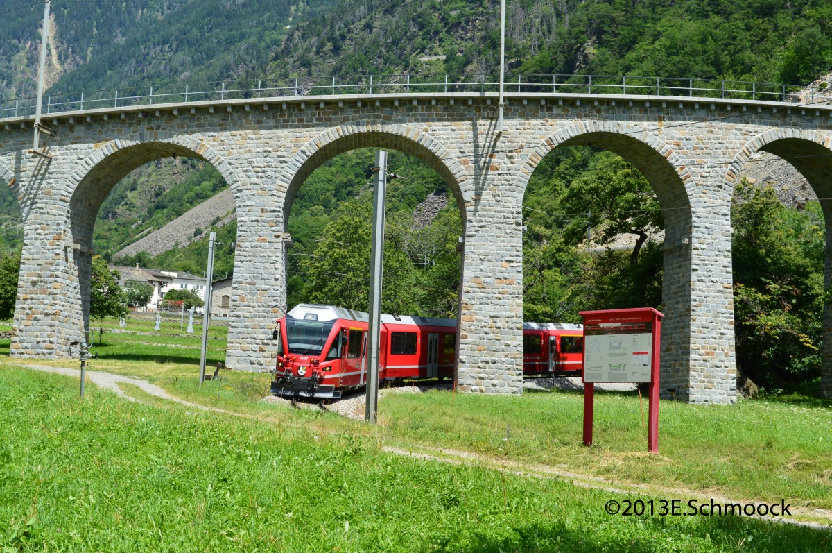 Tfz.3507 am 01.07.2013 im Kreisviadukt Brusio in Richtung Tirano