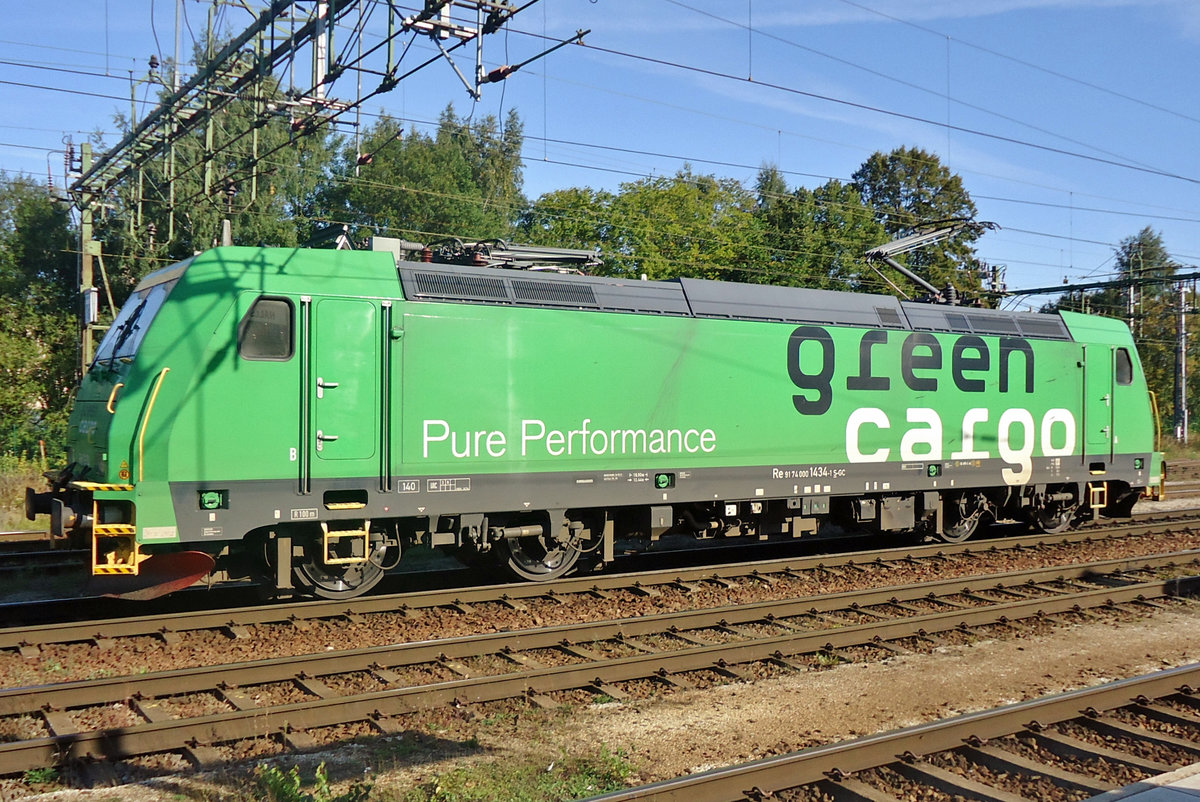 Tfzf für Re 1434 durch Hallsberg am 11 September 2015.