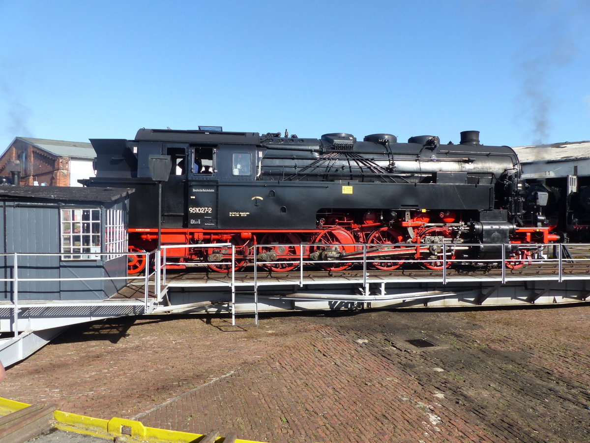 TG 50 3708 e.V. 95 1027-2 am 22.09.2019 beim Eisenbahnfest im Bw Arnstadt.