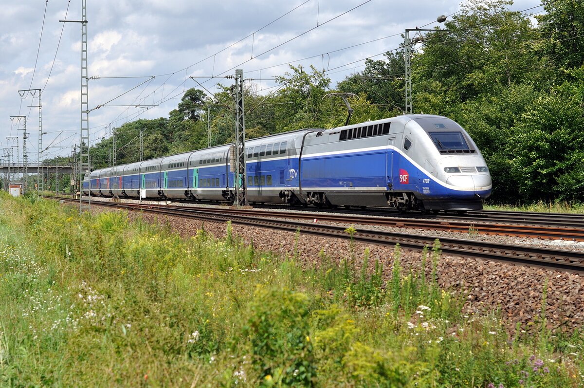 TGV 4703  bei Graben - Neudorf  18.07.12