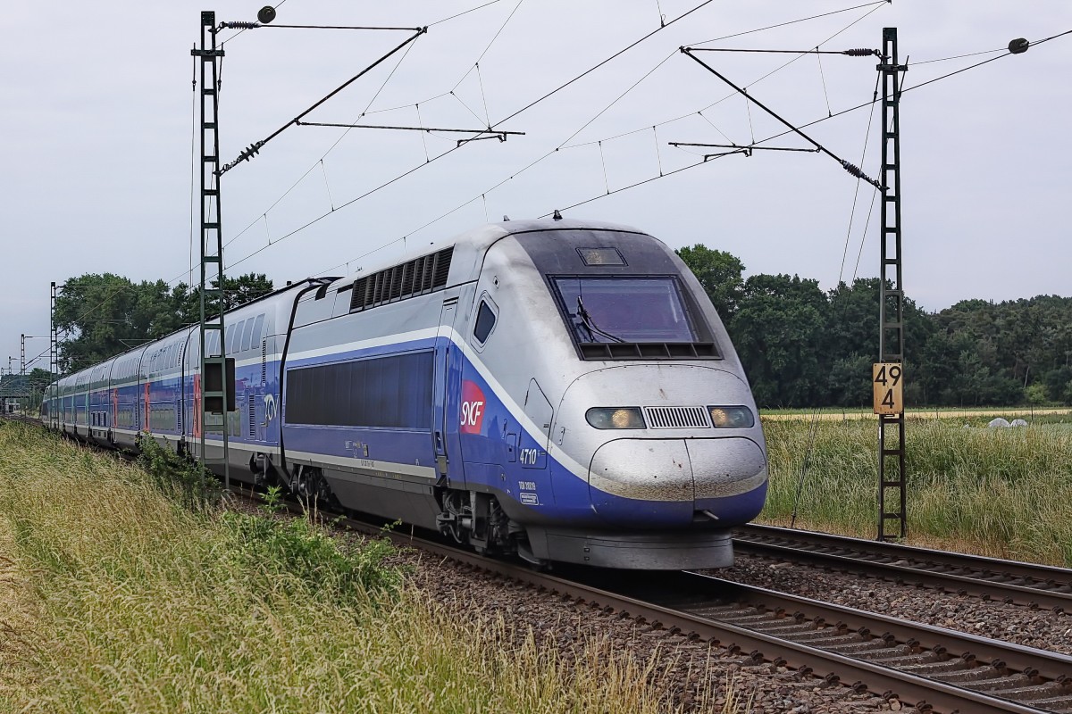 TGV 4710 von Frankfurt Hbf in Richtung Mannheim - Streckenabschnitt Groß Gerau / Gernsheim - 10.06.2015